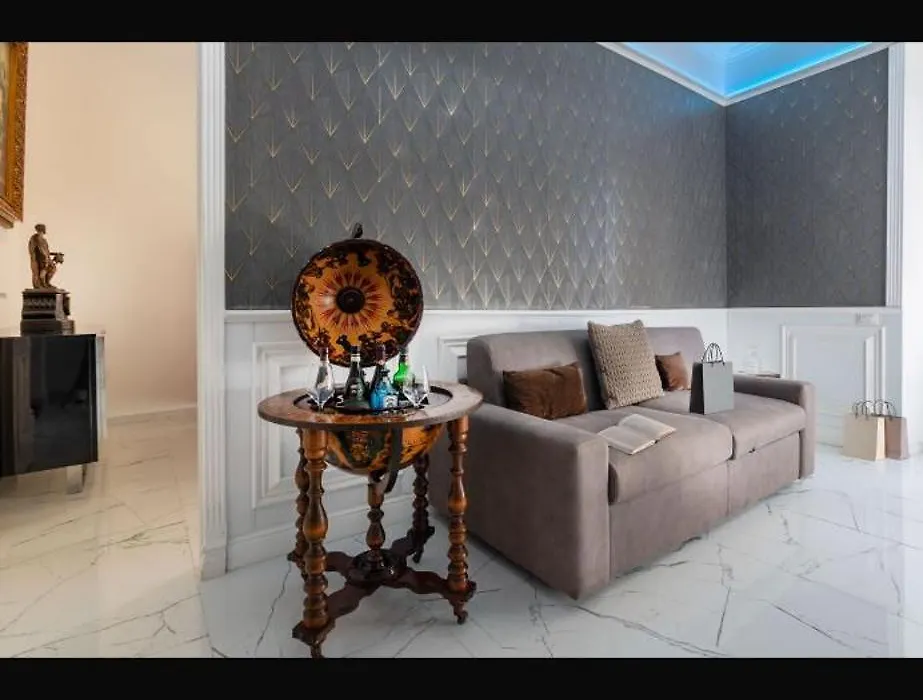 Daphne Trevi Suites-1