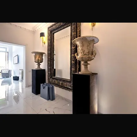 Daphne Trevi Suites-2